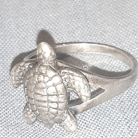 Sea Turtle Sterling Silver Ring - Picture 6 of 16